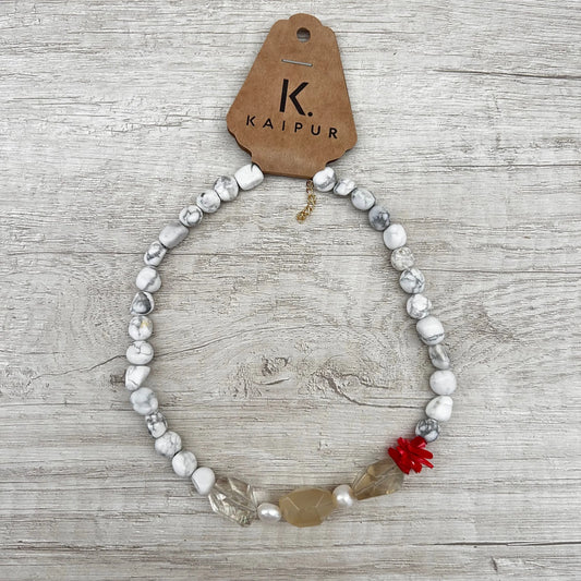 Collar White stone Kaipur