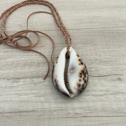 Big Shell trenzado beige