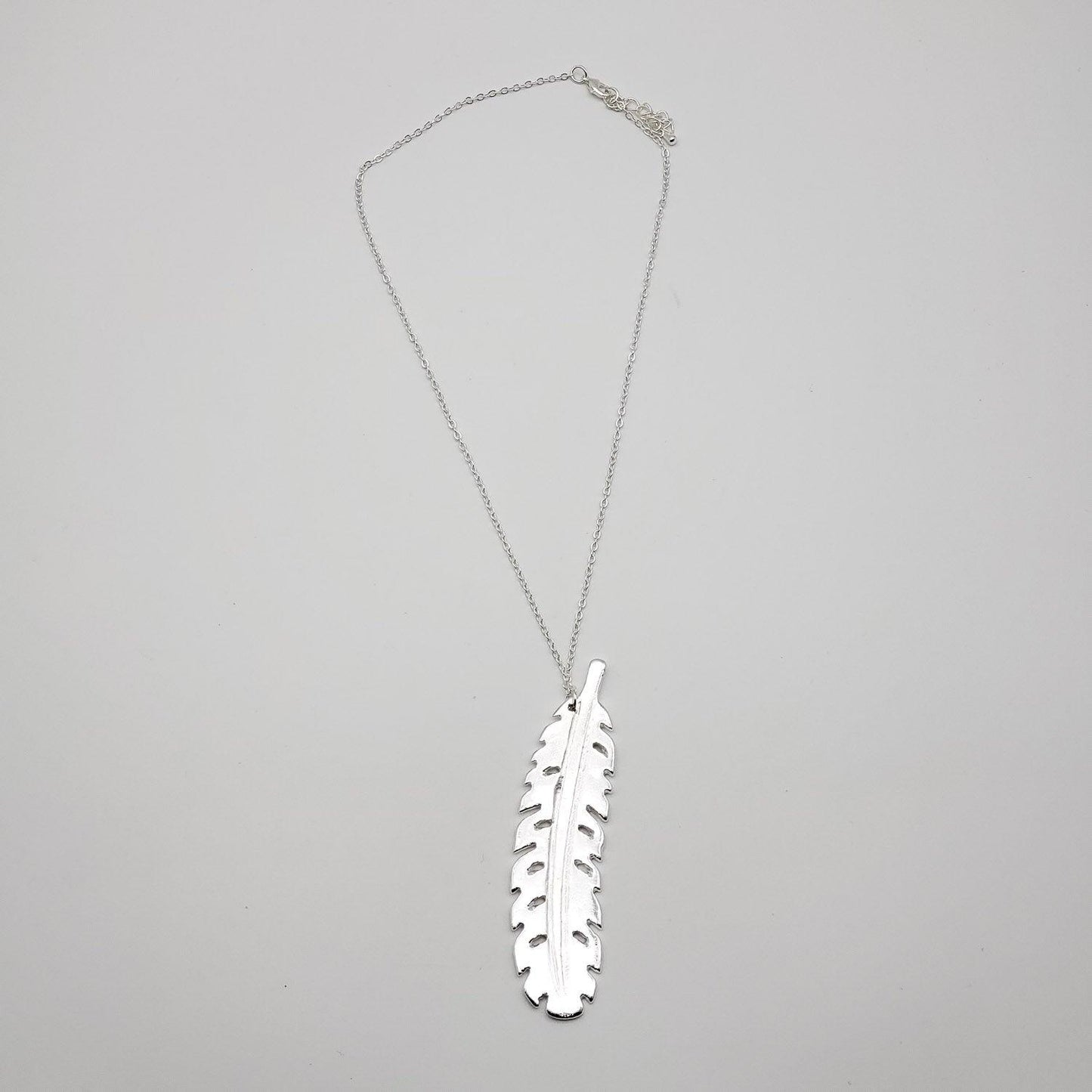 Colgante Pluma Plateada