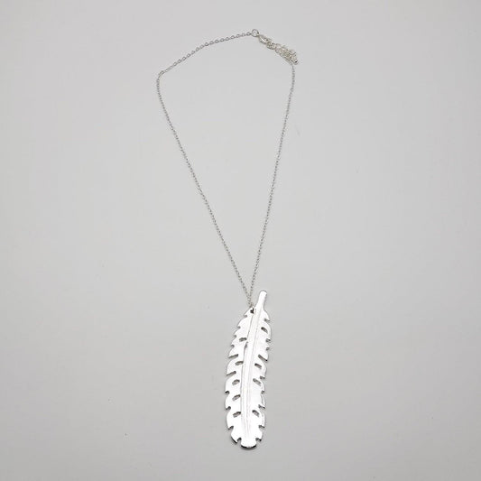 Colgante Pluma Plateada