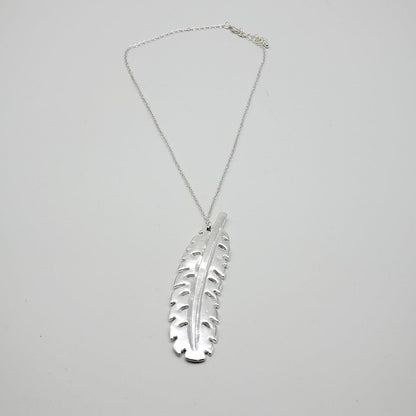 Colgante Pluma Plateada